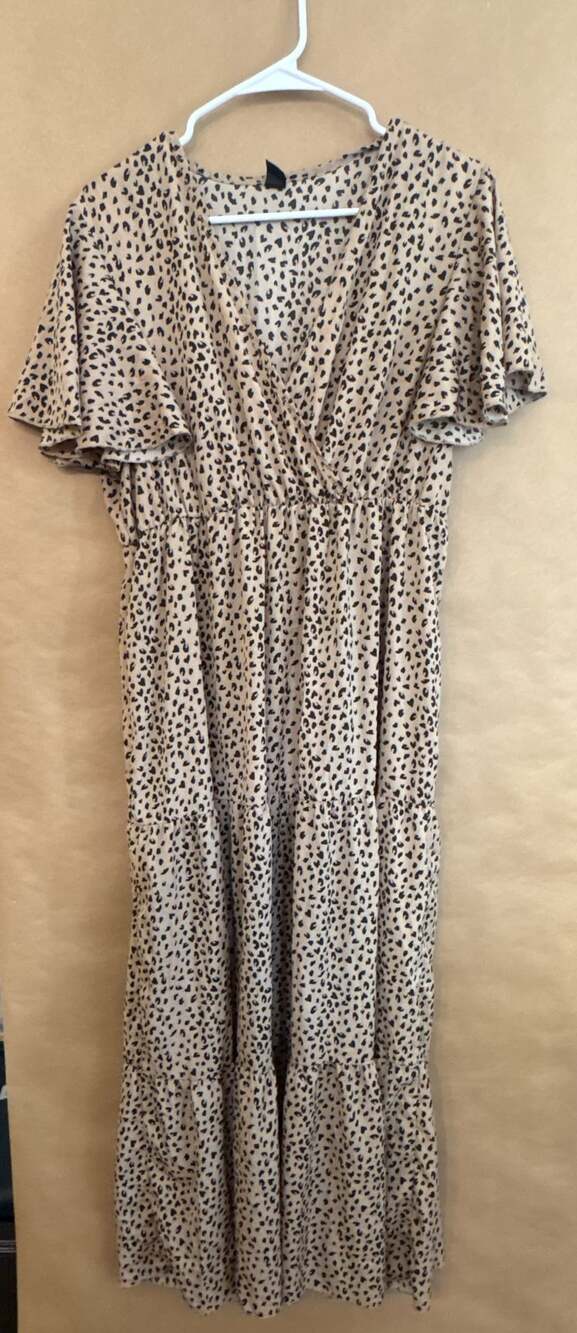 SHEIN Curve Maxi Dress Size 0XL Animal Print V-Neck Short Sleeve